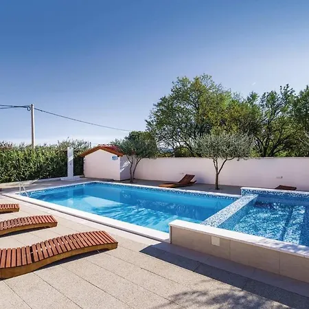 Holiday home Vila Ines Near Nature Park Vrana