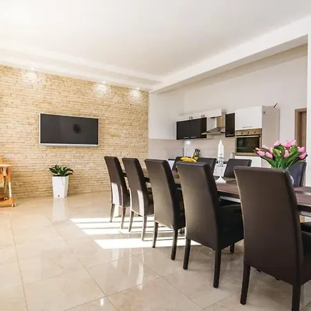 Holiday home Vila Ines Near Nature Park Vrana *