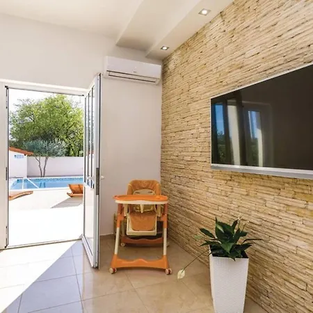 Vila Ines Near Nature Park Vrana